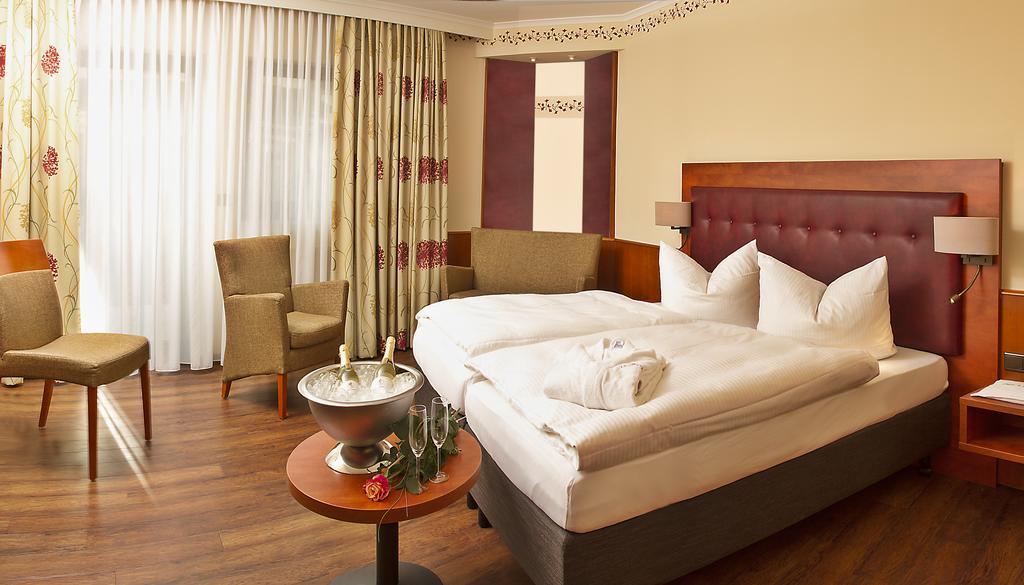 - Zum Loewen Hotel 3*